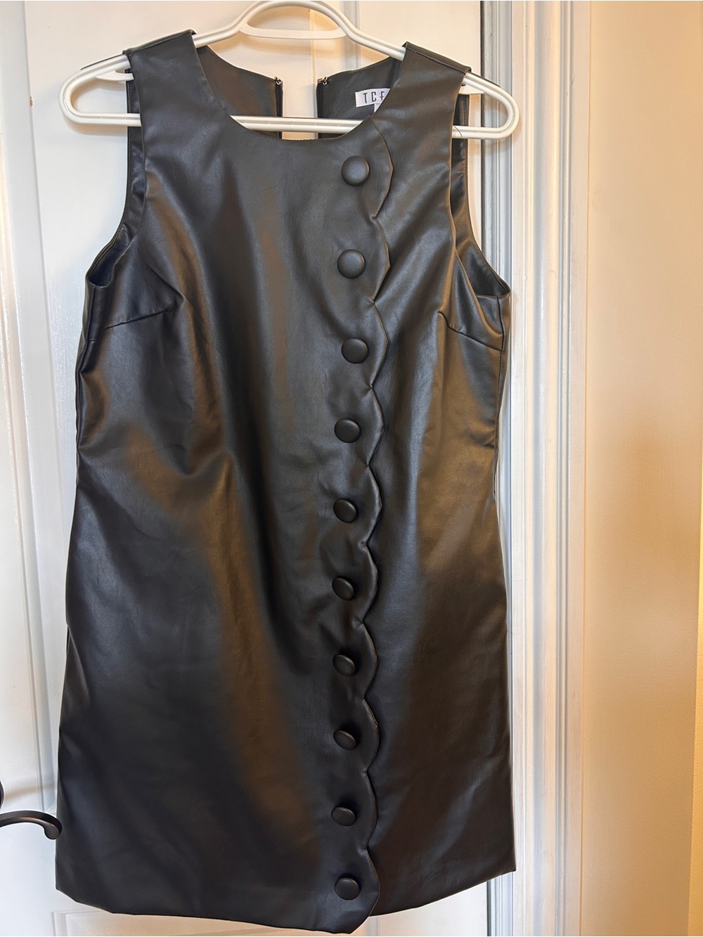 TCEC Black Faux Leather Scalloped Button Shift Dress